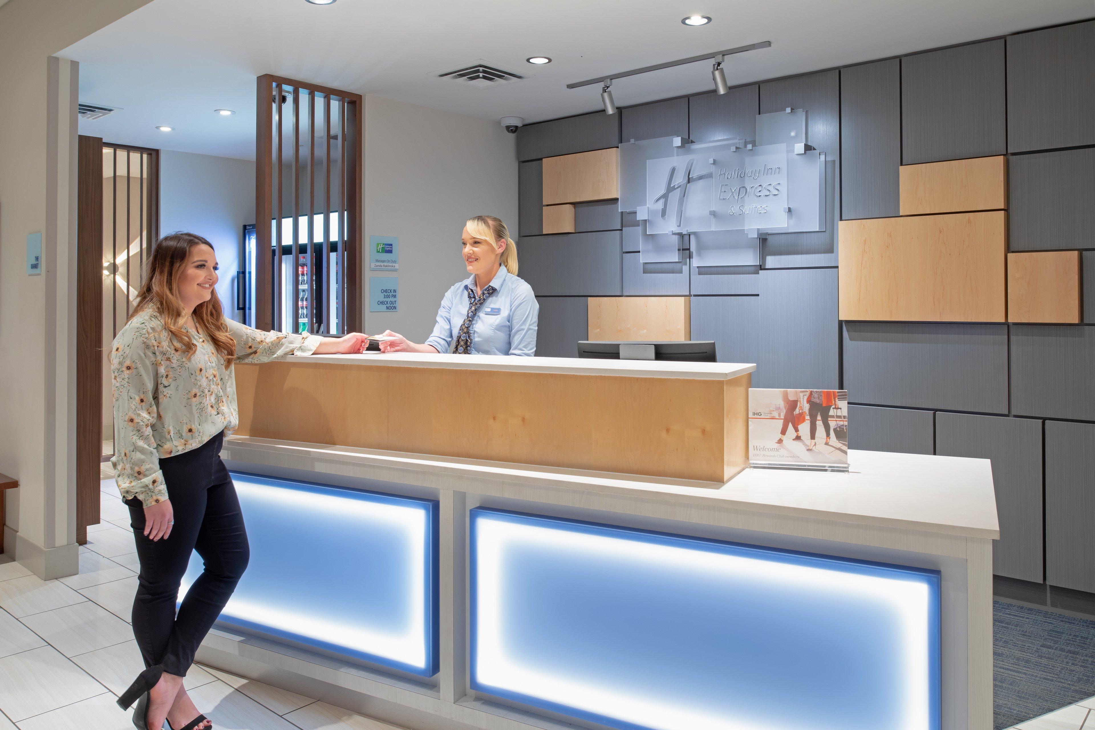 Holiday Inn Express & Suites - Sterling By Ihg Buitenkant foto